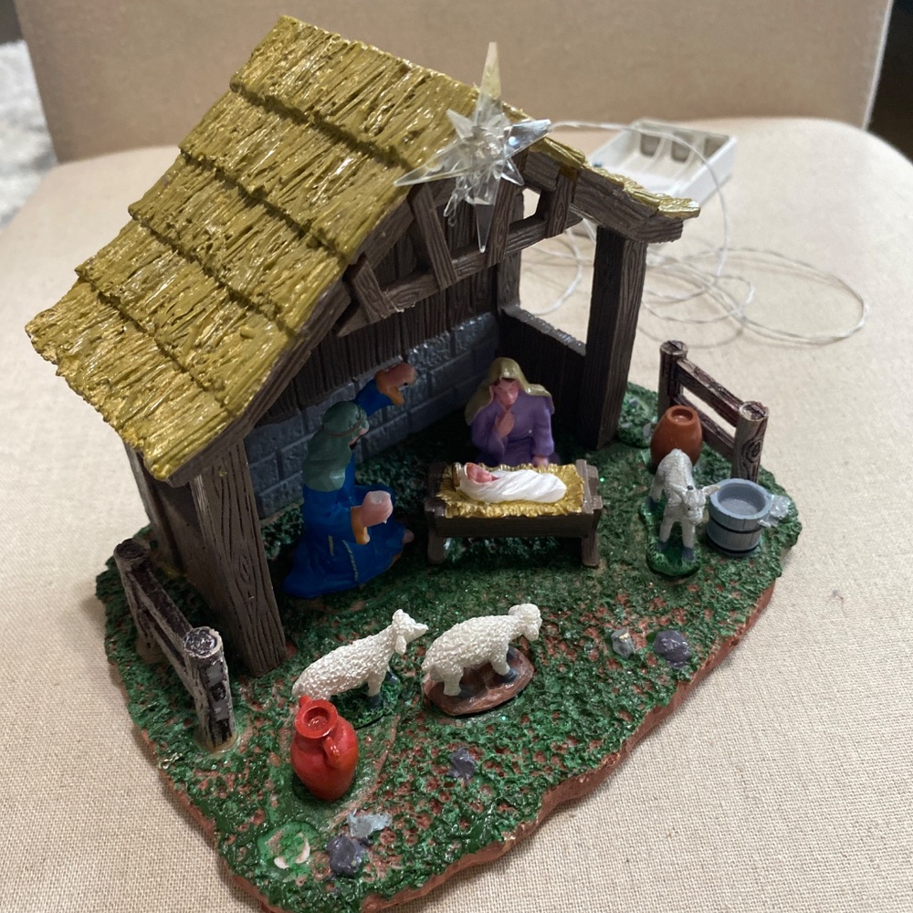 Lemax Coventry cove nativity scene in box battery operated Jesus god religion - Picture 5 of 6